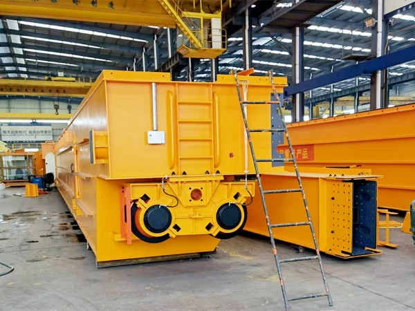 橋式抓斗起重機